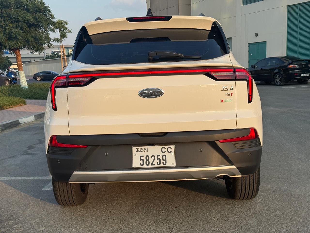 Jac j4 White